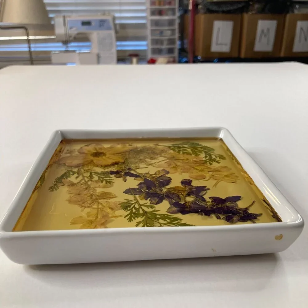 Dried Flowers in Acrylic Ikea Ceramic‎ Square Tile Plate 5.5